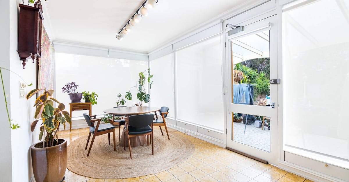 How to Handle Spills on Epoxy Flooring